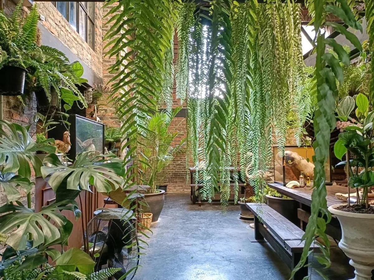 J No.14 Bed & Breakfast Bangkok Exterior photo