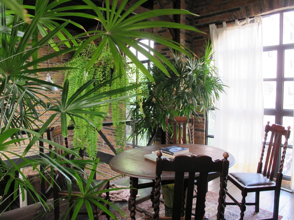 J No.14 Bed & Breakfast Bangkok Exterior photo
